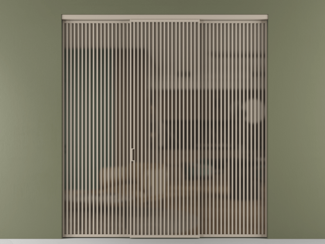 Перегородка Formato внутри проёма трёхстворчатая АЛПР 040.06 Алюминий бисквитный Сатинированное бронзовое стекло, триплекс Цена 609180 ₽ | Volhovec